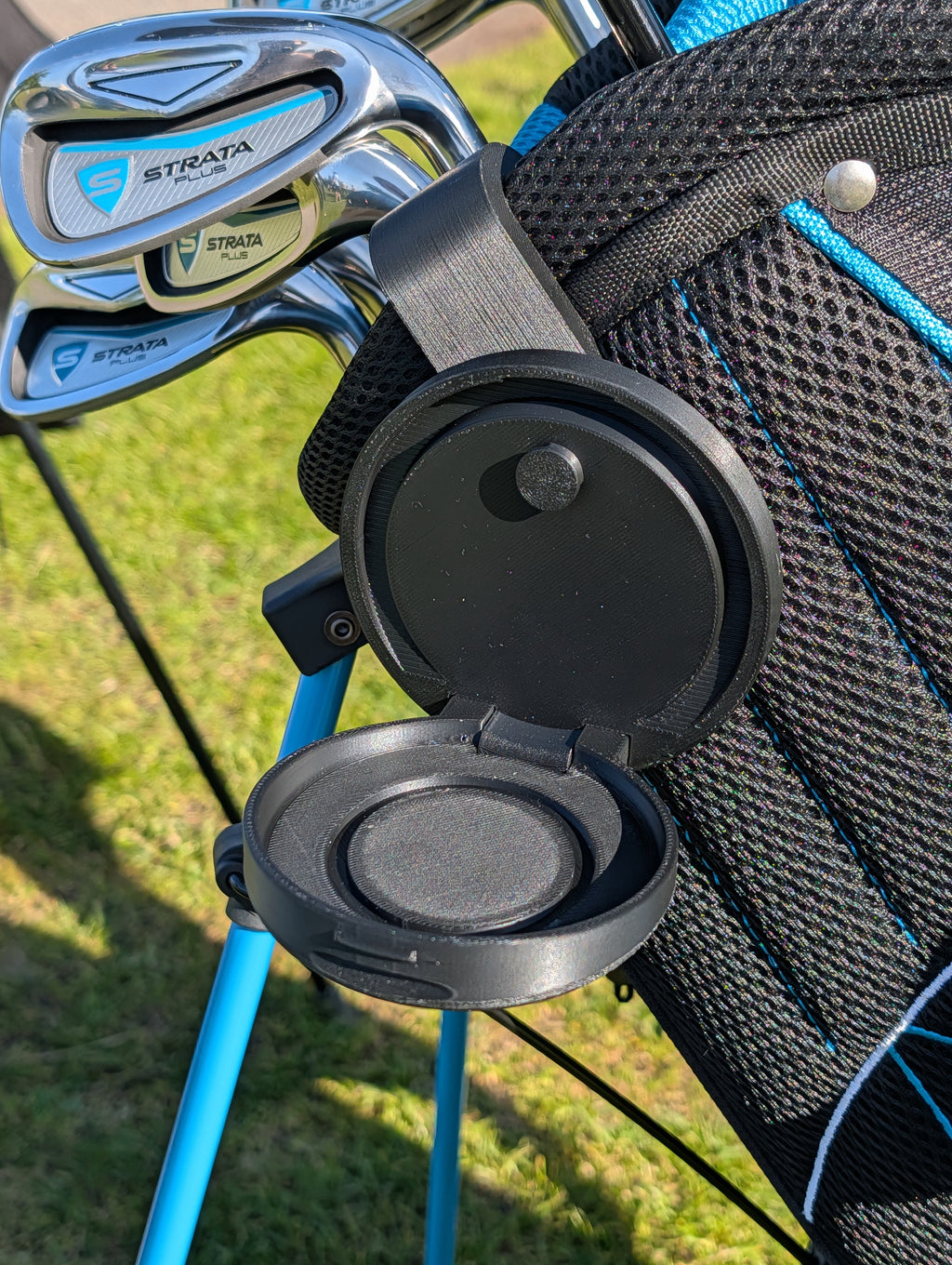 The Can Clip - Golf Bag Cupholder