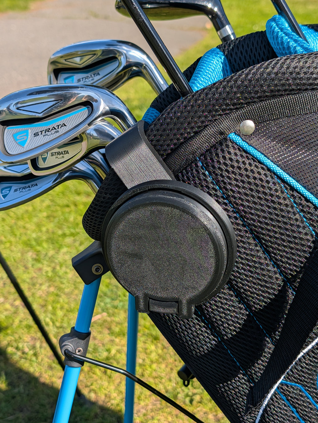 The Can Clip - Golf Bag Cupholder