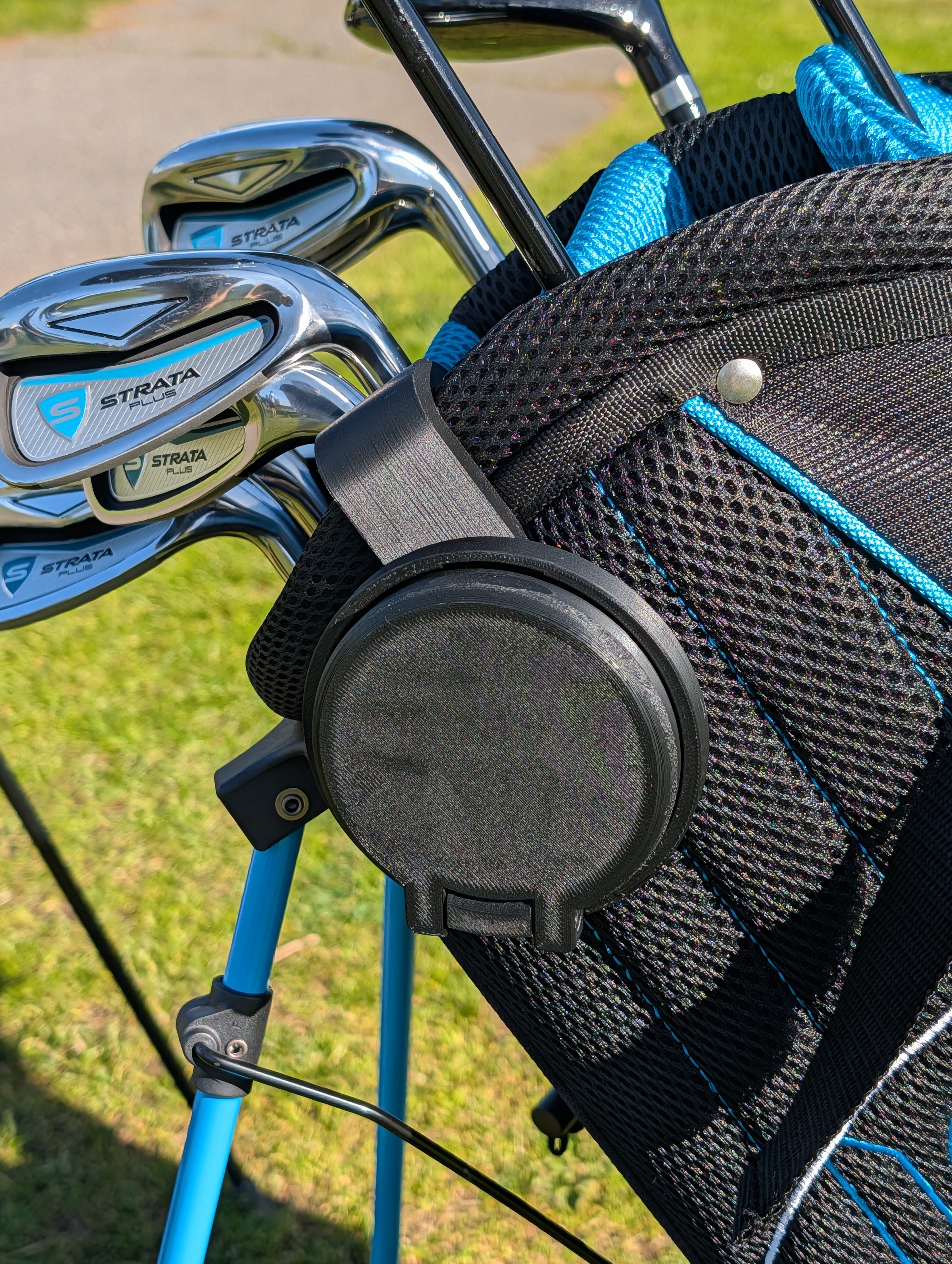The Can Clip - Golf Bag Cupholder