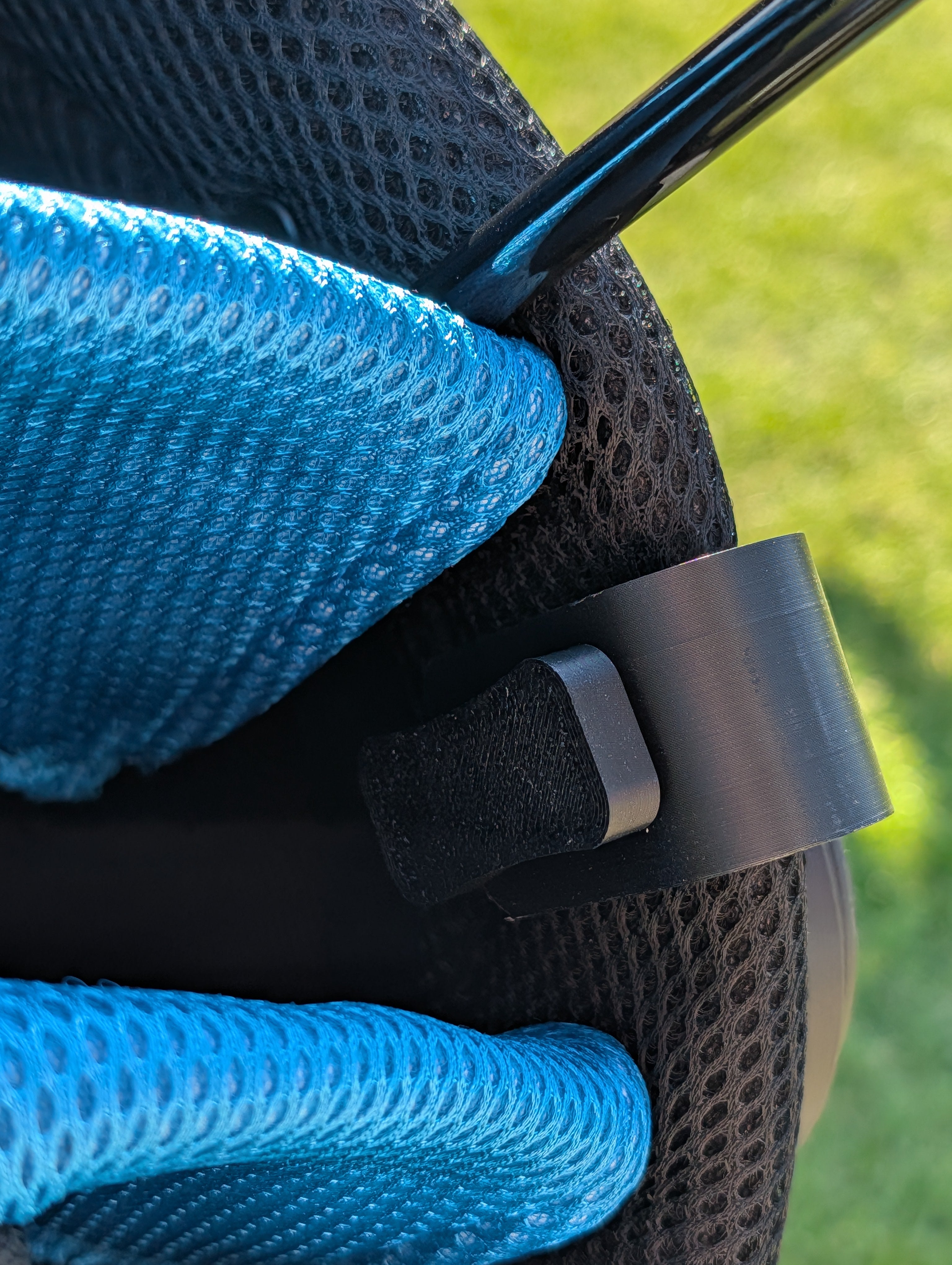 The Can Clip - Golf Bag Cupholder