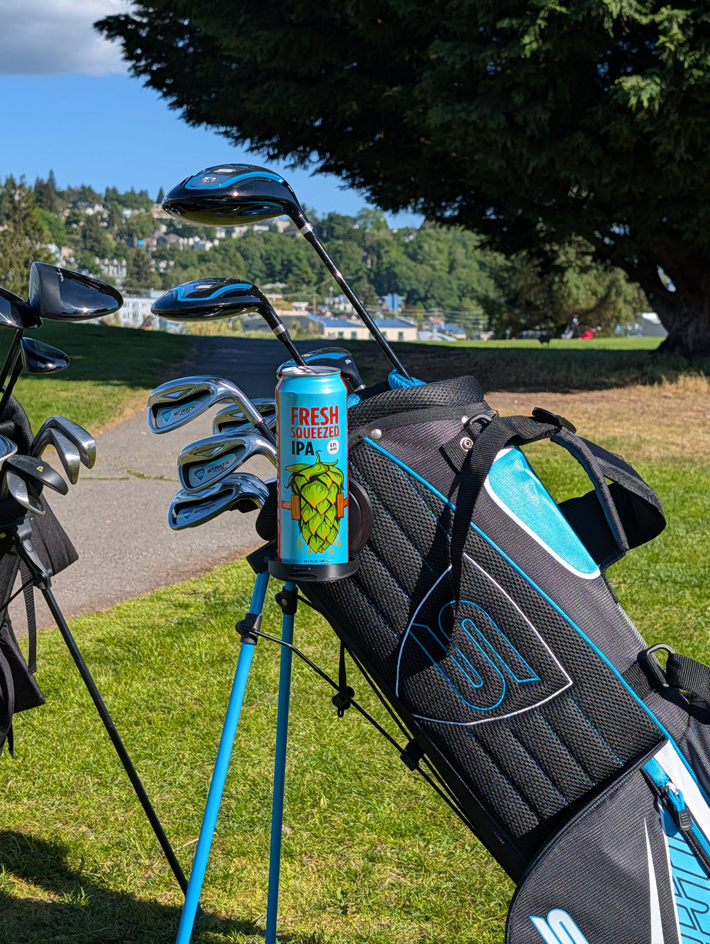 The Can Clip - Golf Bag Cupholder